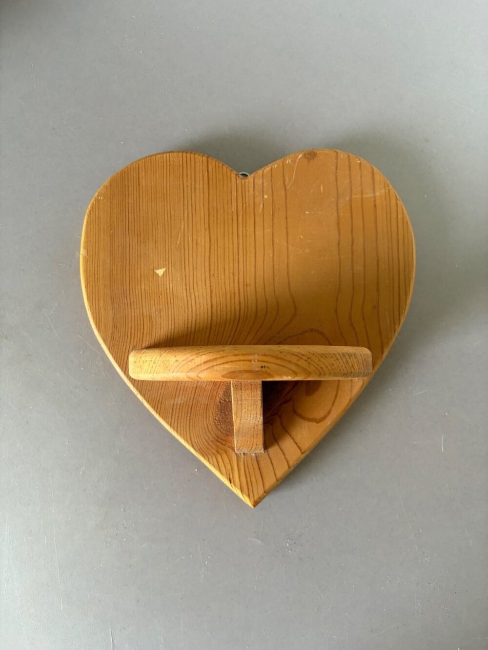 Heart-Shaped Wooden Wall Shelf Decorative Rustic Design 9" x 8"